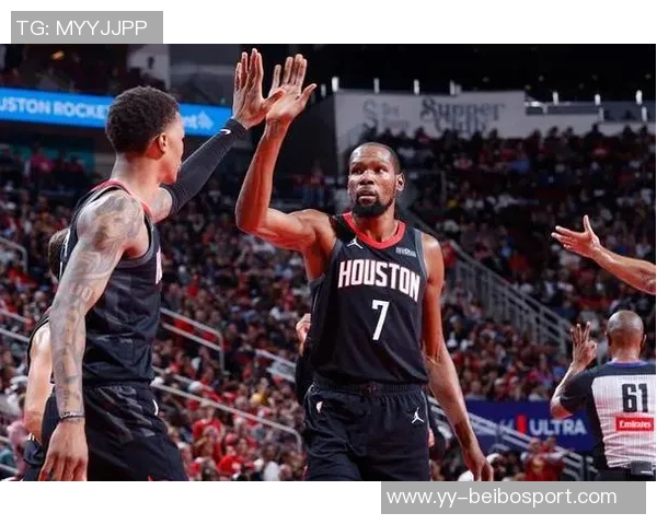 媒体人点评：申京表现不佳杜兰特需自省强强对话缺乏声音难以取胜